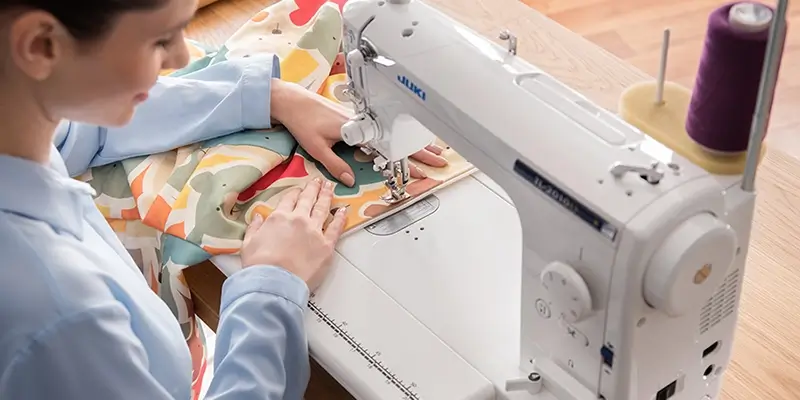 Máquinas de costura domésticas